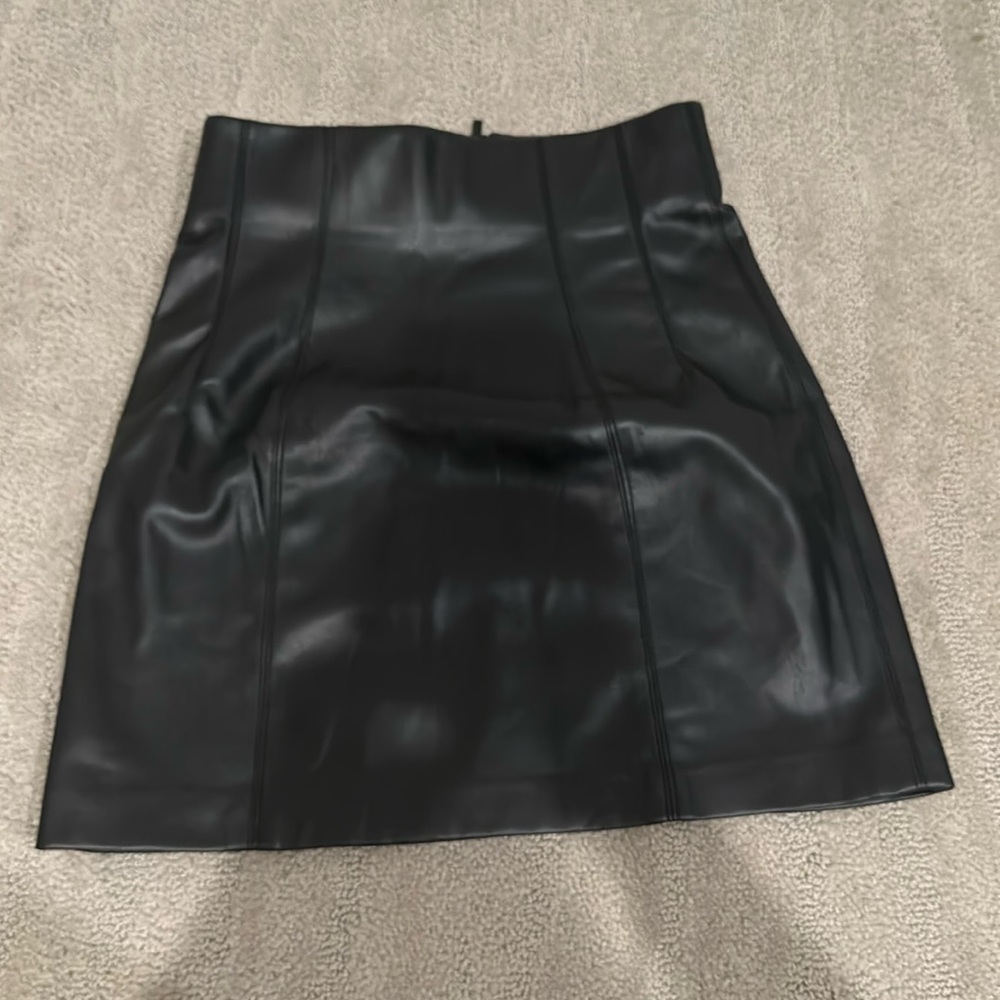 Leather skirt